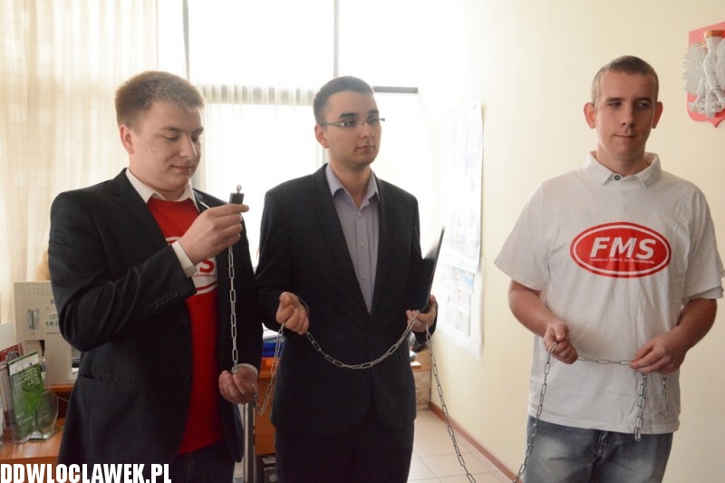 Kłódka i łańcuch dla posła PO od FMS