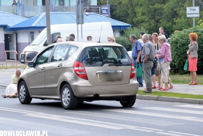 Potrącenie kobiety na ul. Wiejskiej