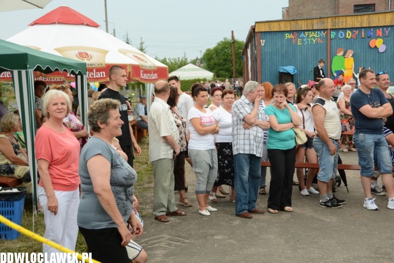 Festyn parafialny przy ulicy Płockiej