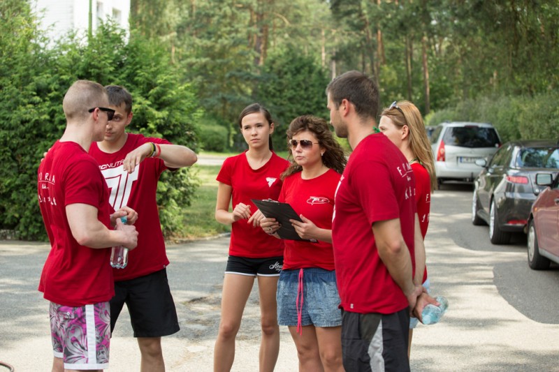 Piknik nad jeziorem Wikaryjskim