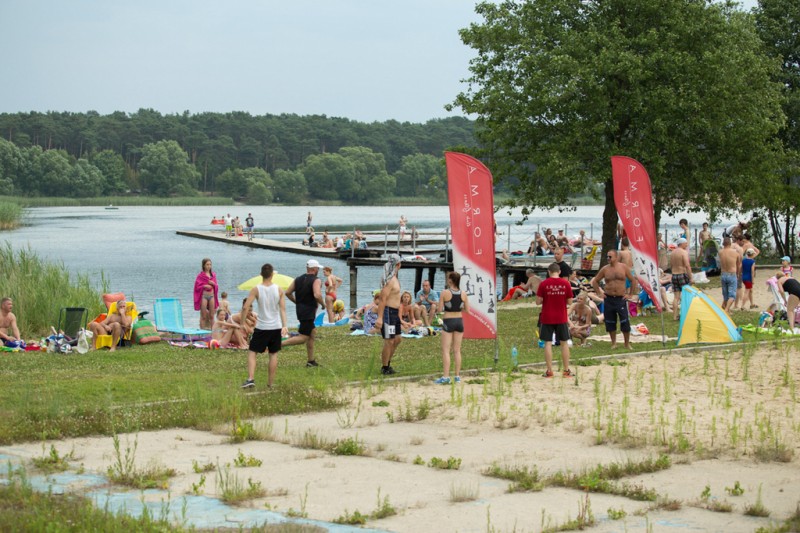 Piknik nad jeziorem Wikaryjskim