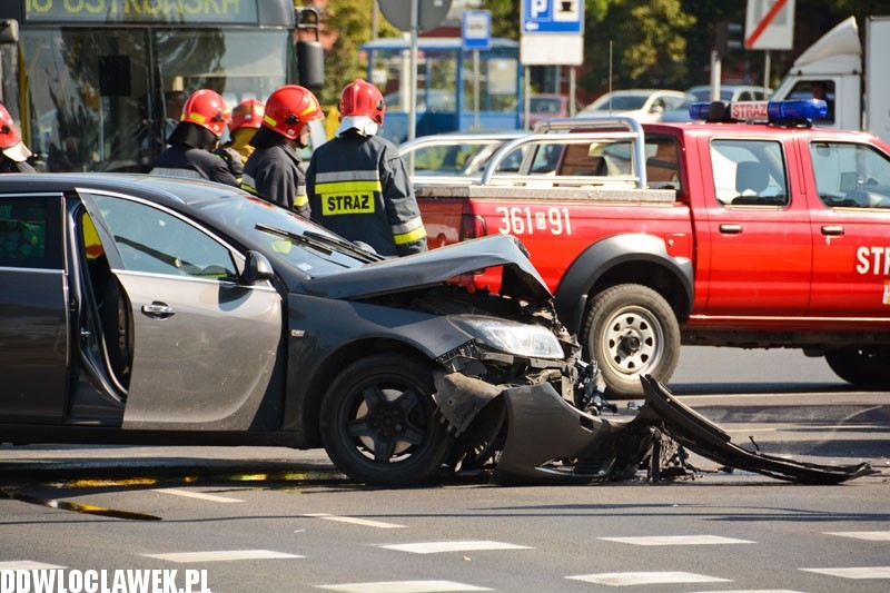 Groźny wypadek drogowy w centrum