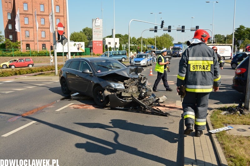 Groźny wypadek drogowy w centrum