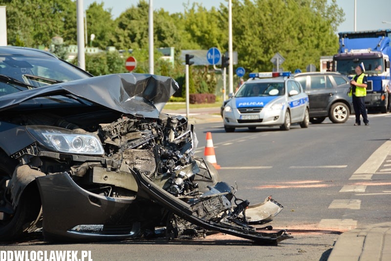 Groźny wypadek drogowy w centrum