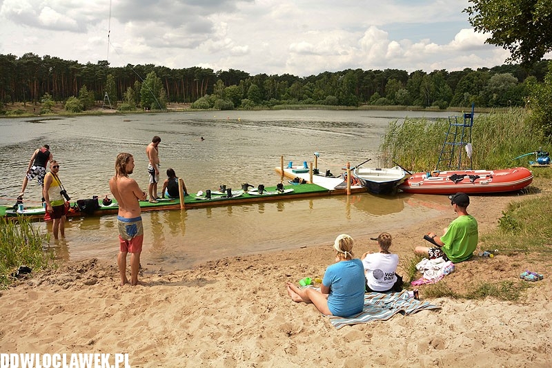 Wakeboard nad jeziorem Czarnym