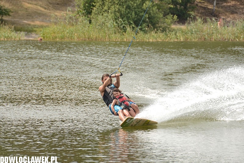 Wakeboard nad jeziorem Czarnym