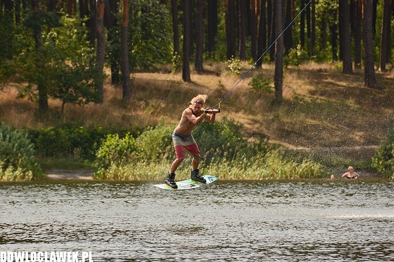 Wakeboard nad jeziorem Czarnym
