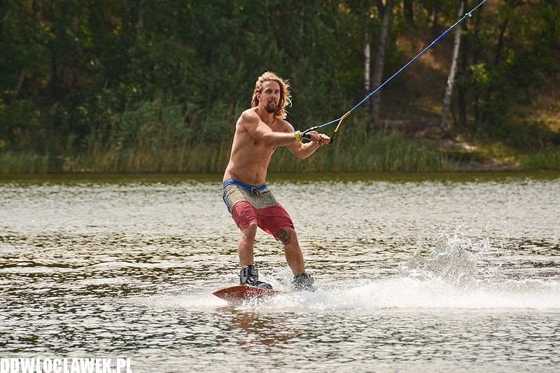 Wakeboard nad jeziorem Czarnym