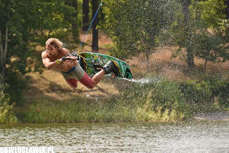 Wakeboard nad jeziorem Czarnym