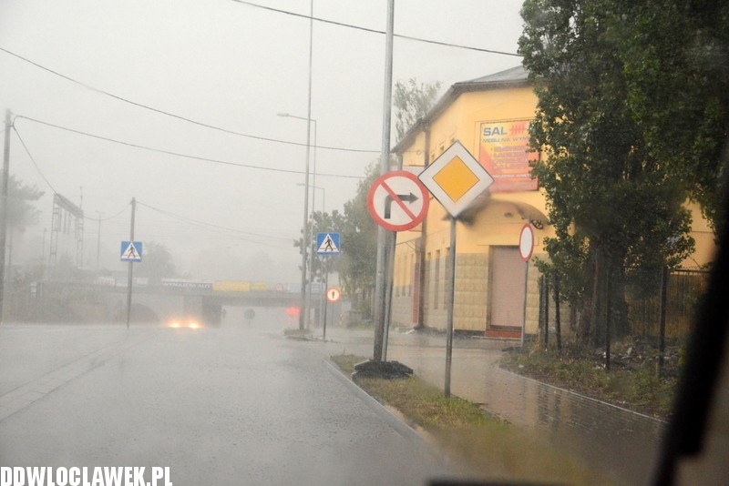 Oberwanie chmury i nad Włocławkiem