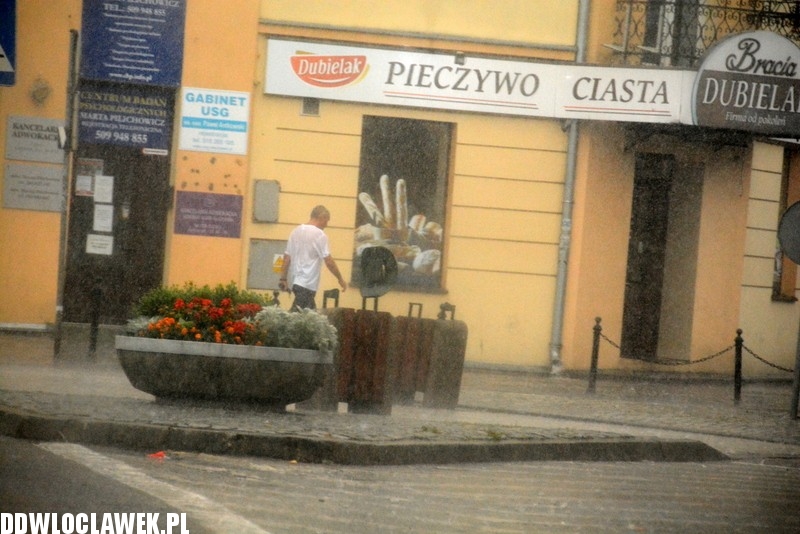 Oberwanie chmury i nad Włocławkiem