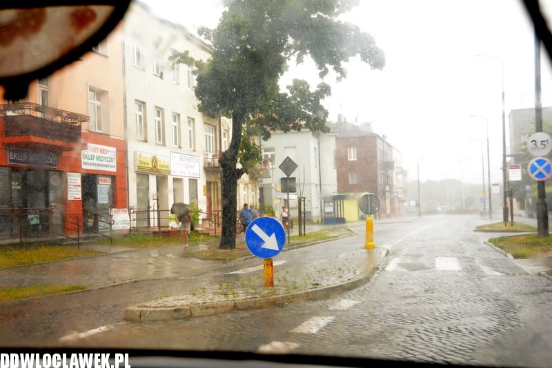 Oberwanie chmury i nad Włocławkiem