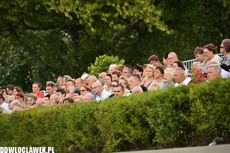 Piosenki po rosyjsku na pływającej scenie