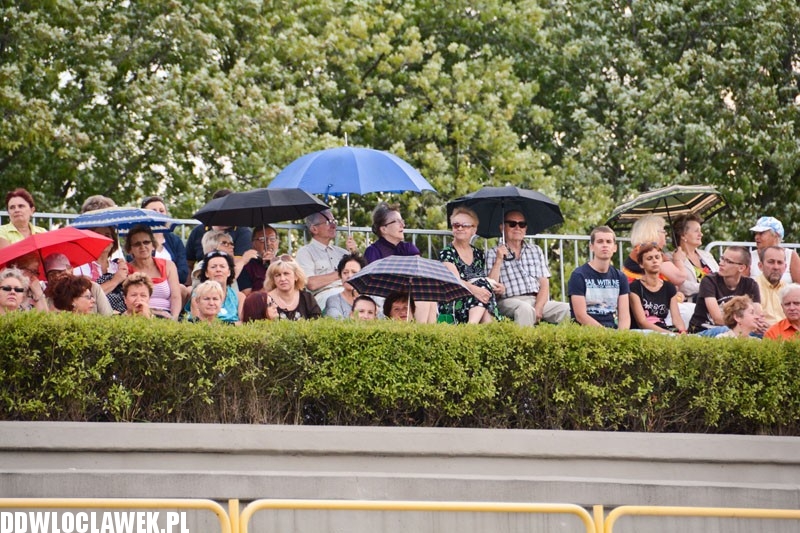 Piosenki po rosyjsku na pływającej scenie