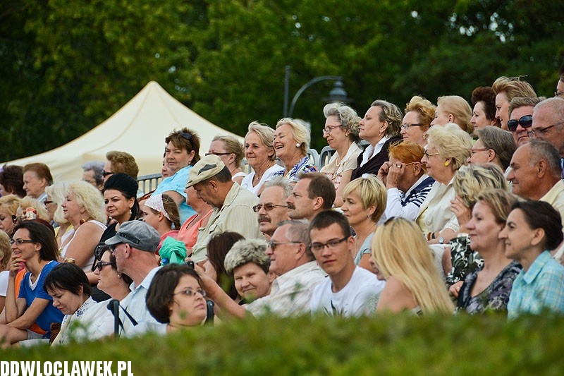 Piosenki po rosyjsku na pływającej scenie