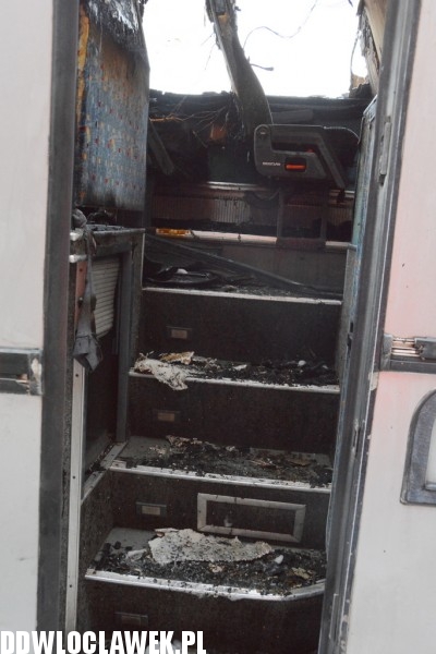 Autobus spłonął na autostradzie
