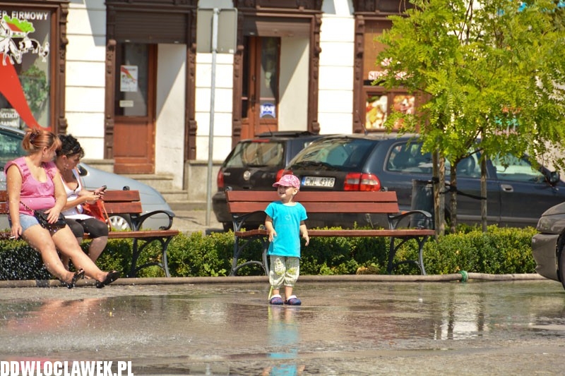 Włocławianie korzystają z kurtyn wodnych