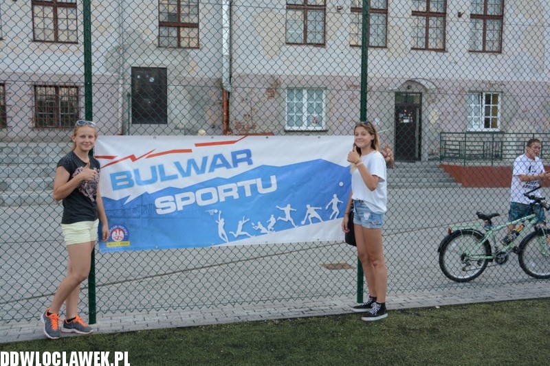 Zjeżdżalnia wodna na bulwarach