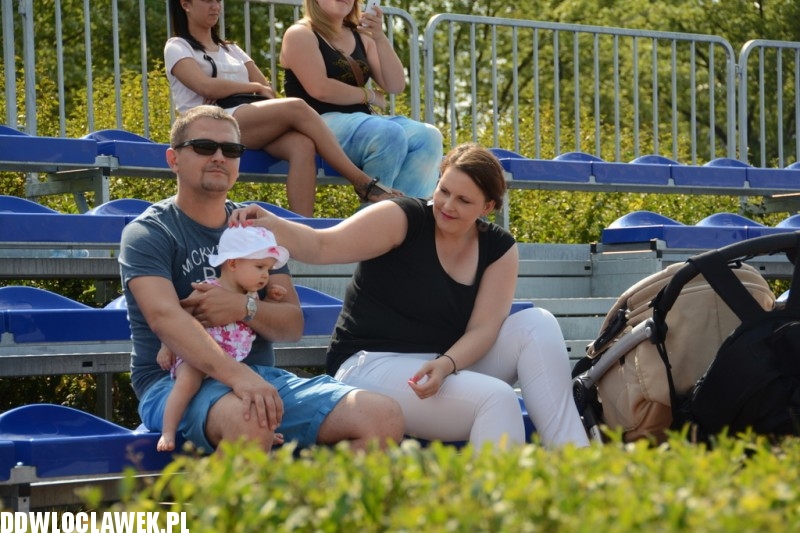 Bulwar Sztuki na pływającej scenie