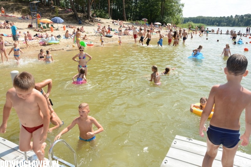 Kąpielisko nad jeziorem Wikaryjskim