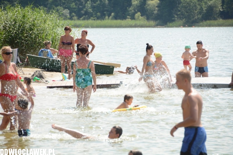 Kąpielisko nad jeziorem Wikaryjskim