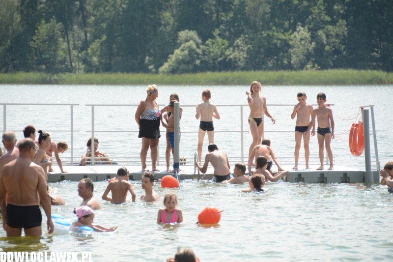 Kąpielisko nad jeziorem Wikaryjskim