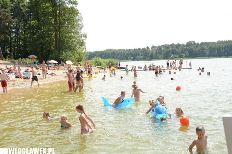 Kąpielisko nad jeziorem Wikaryjskim
