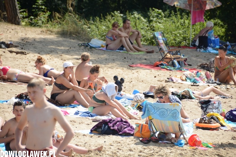 Kąpielisko nad jeziorem Wikaryjskim