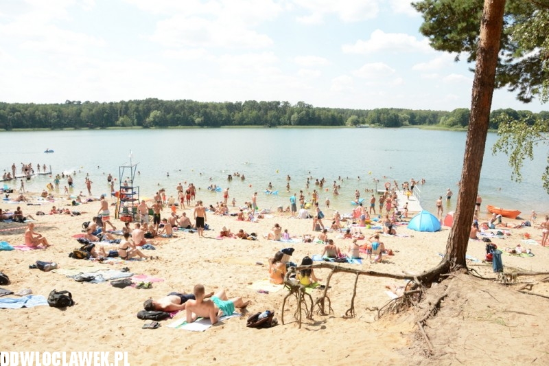 Kąpielisko nad jeziorem Wikaryjskim
