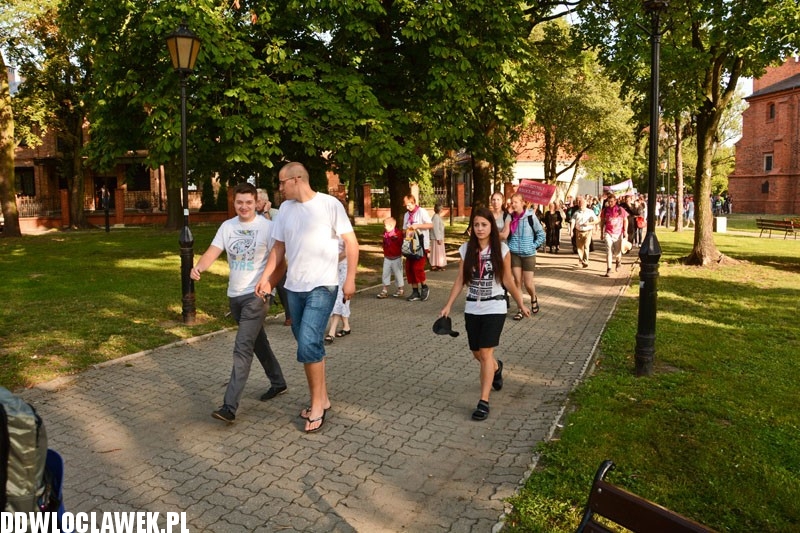 Pielgrzymka wyruszyła na Jasną Górę, cz. 1