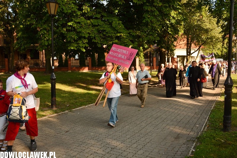 Pielgrzymka wyruszyła na Jasną Górę, cz. 1