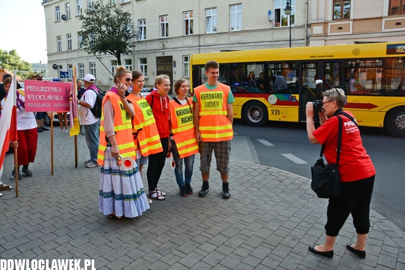 Pielgrzymka wyruszyła na Jasną Górę, cz. 1