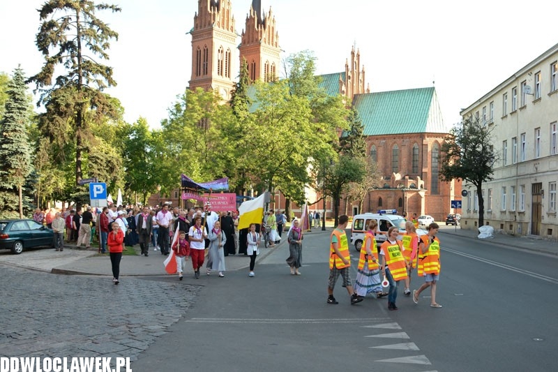 Pielgrzymka wyruszyła na Jasną Górę, cz. 2