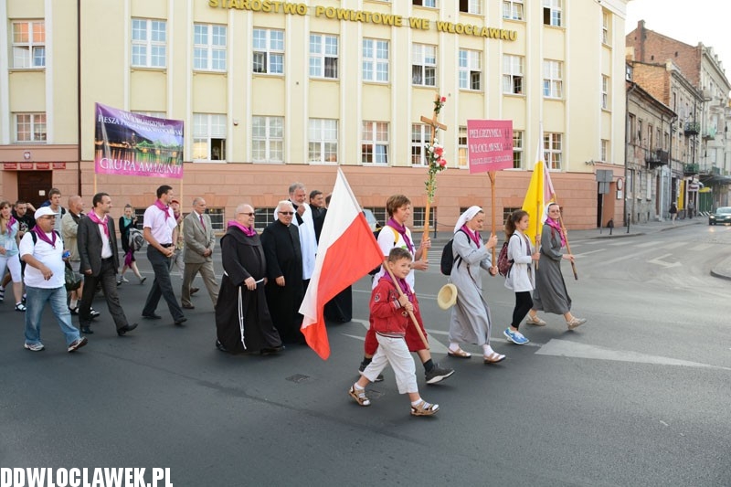 Pielgrzymka wyruszyła na Jasną Górę, cz. 2