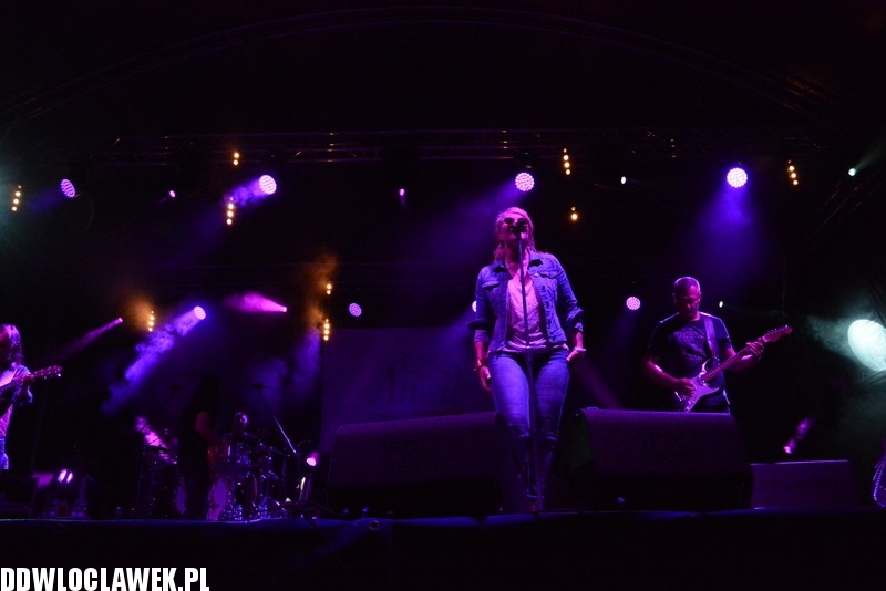 Piknik strażacki: koncert Urszuli