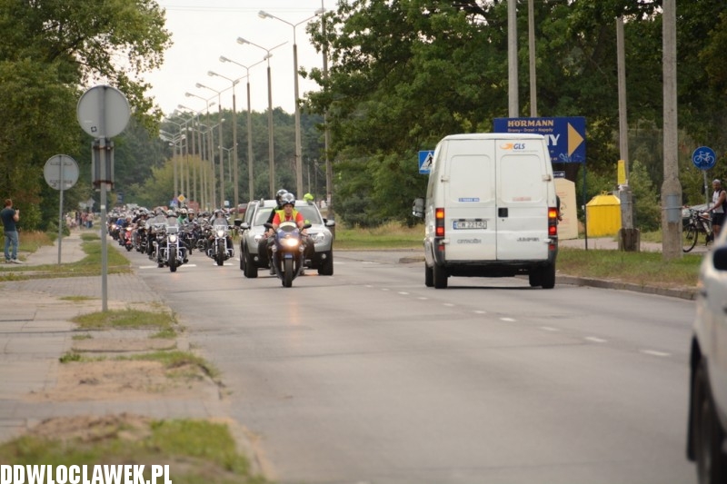 Zlot w Choceniu: parada motocykli część I
