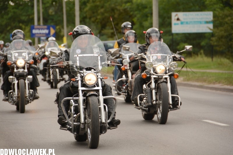 Zlot w Choceniu: parada motocykli część I