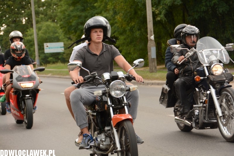 Zlot w Choceniu: parada motocykli część I