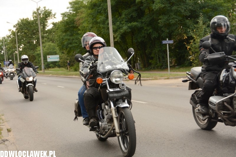 Zlot w Choceniu: parada motocykli część I