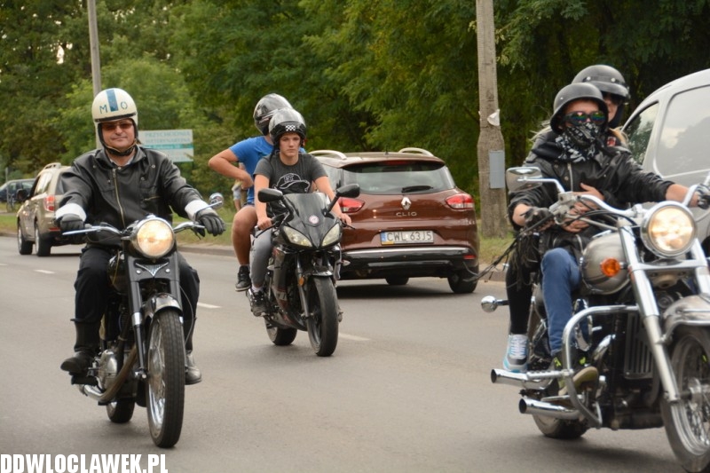 Zlot w Choceniu: parada motocykli część I