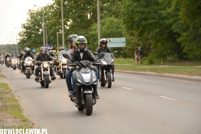 Zlot w Choceniu: parada motocykli część I