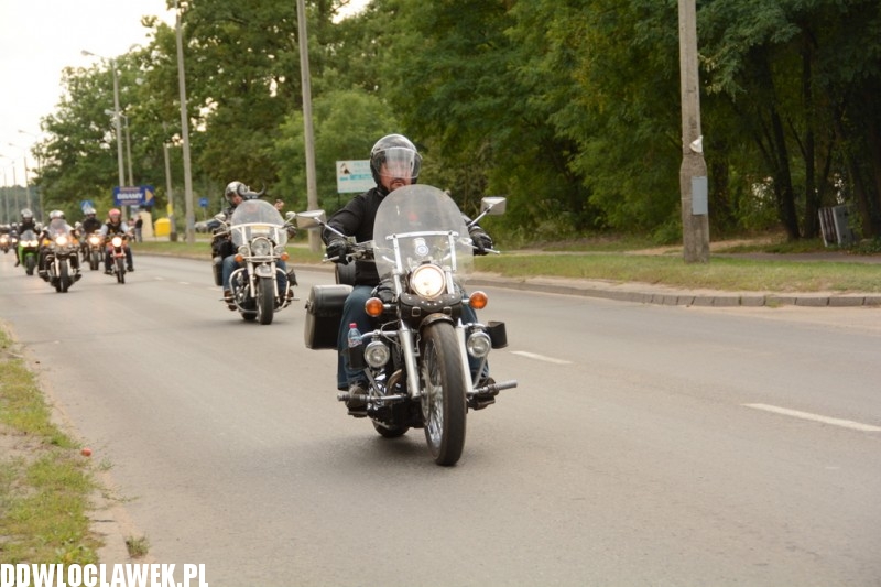 Zlot w Choceniu: parada motocykli część I