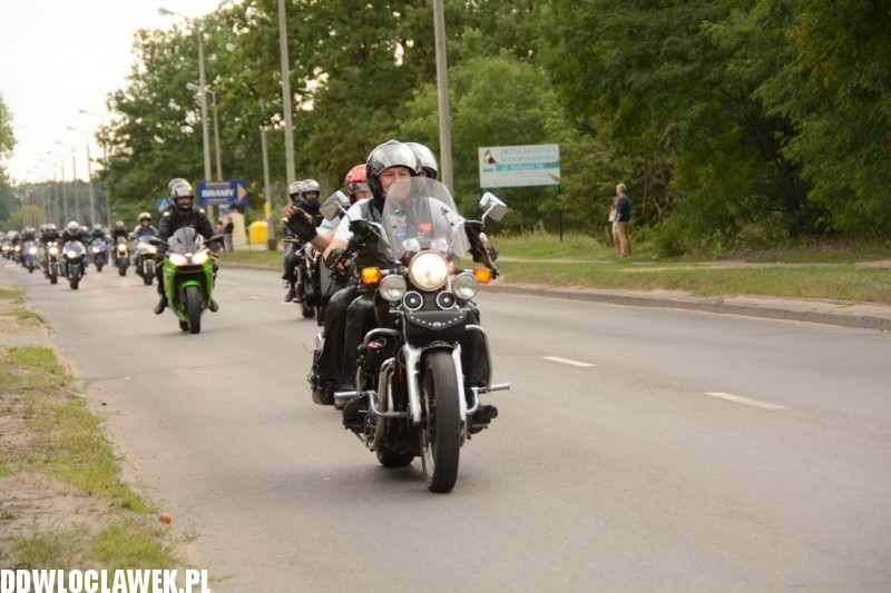 Zlot w Choceniu: parada motocykli część I