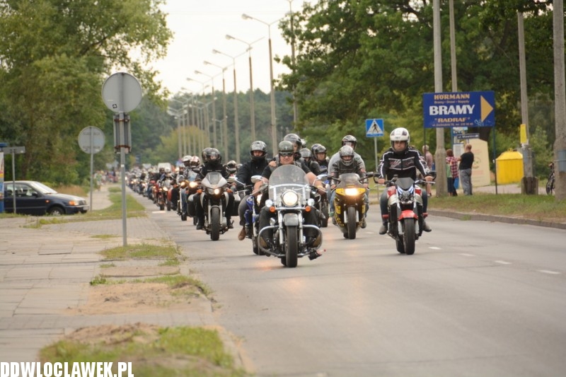Zlot w Choceniu: parada motocykli część I