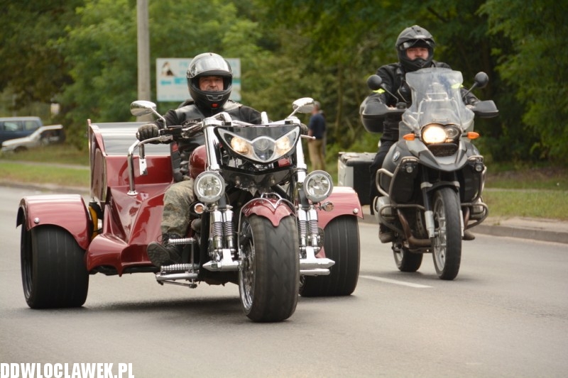 Zlot w Choceniu: parada motocykli część II