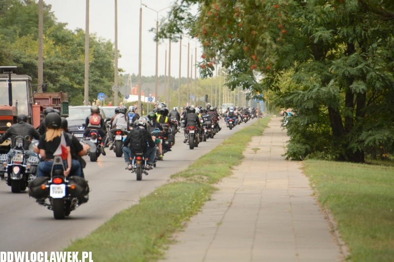 Zlot w Choceniu: parada motocykli część II