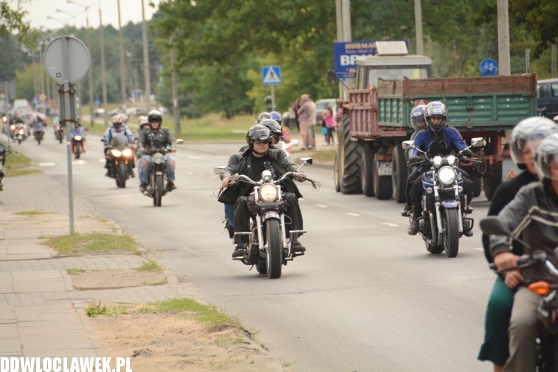 Zlot w Choceniu: parada motocykli część II