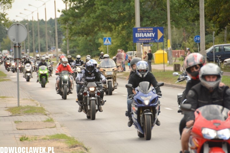 Zlot w Choceniu: parada motocykli część II