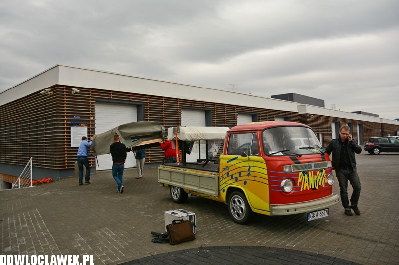 Pianobus Tomka Stroynowskiego