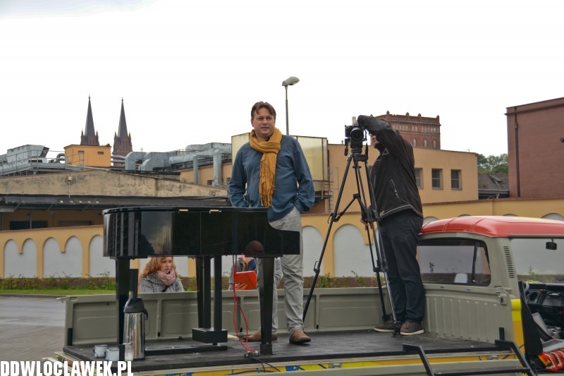 Pianobus Tomka Stroynowskiego